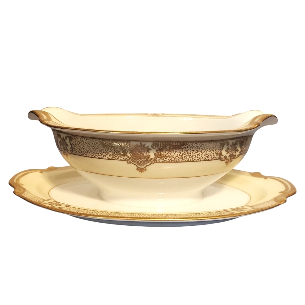 Noritake Marcisite Gravy Boat With Attached Underplate & Gold Trim